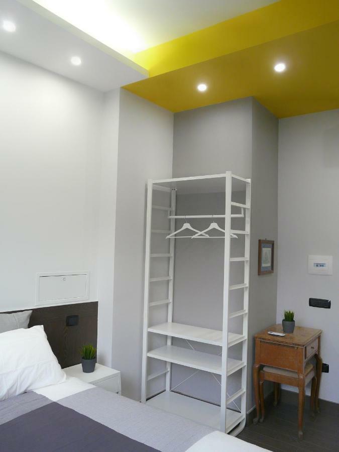 Centro Storico - Fermata Montesanto Hotel เนเปิลส์ ภายนอก รูปภาพ