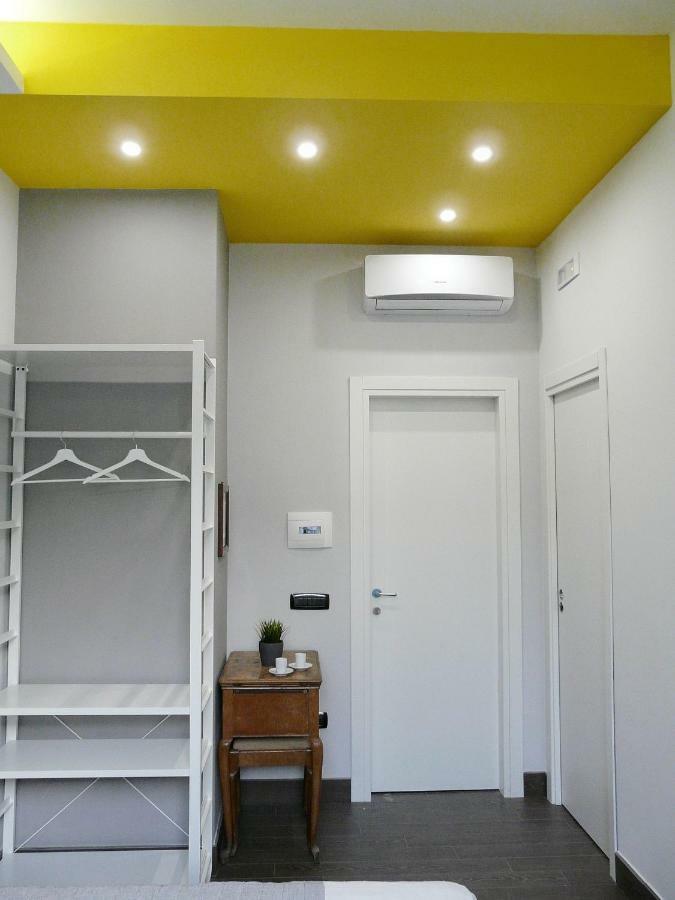 Centro Storico - Fermata Montesanto Hotel เนเปิลส์ ภายนอก รูปภาพ